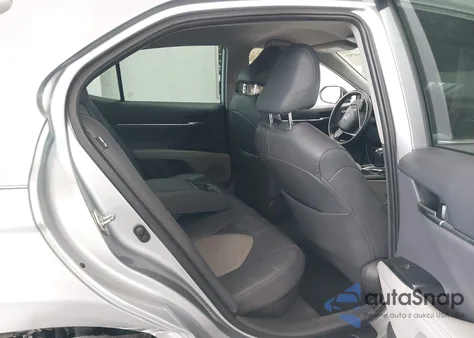 2020 Toyota Camry Xle Hybrid z USA, uszkodzony, nr VIN 4T1F31AK1LU533605